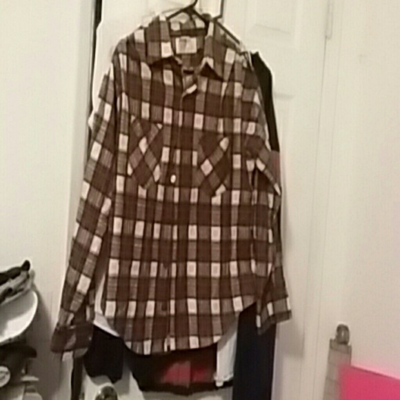 Clothes - Picture 3 of 4